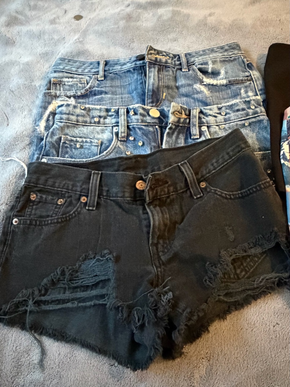 Bundle skorts and shorts 

Blank NYC Floral Rhinestones,Levis and BEBE